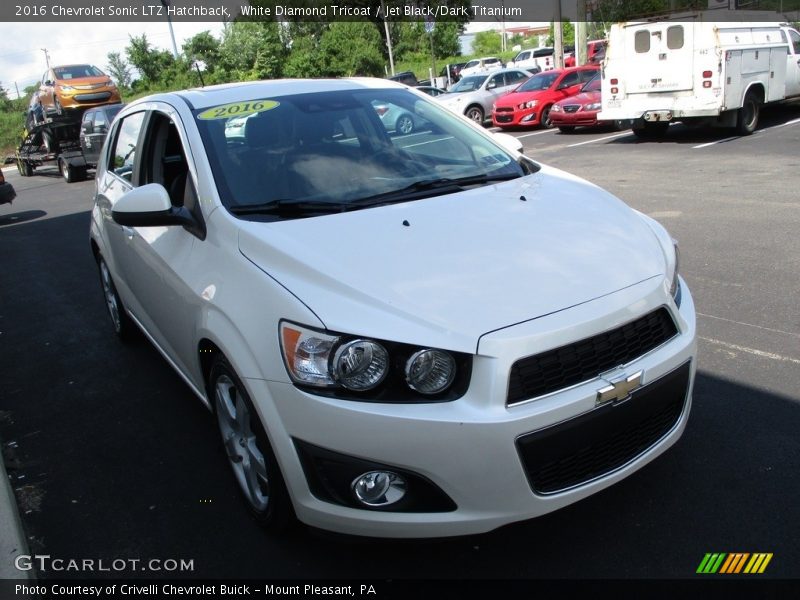 White Diamond Tricoat / Jet Black/Dark Titanium 2016 Chevrolet Sonic LTZ Hatchback