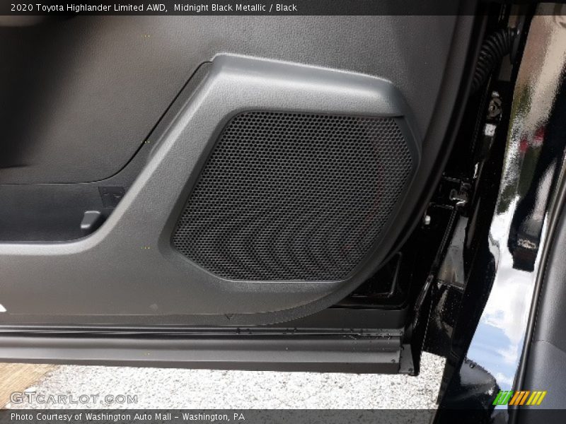 Midnight Black Metallic / Black 2020 Toyota Highlander Limited AWD