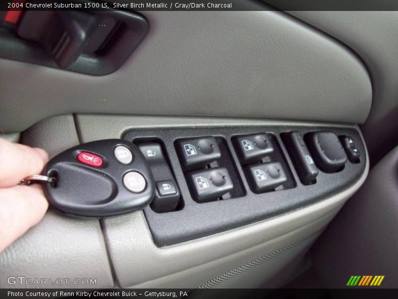 Silver Birch Metallic / Gray/Dark Charcoal 2004 Chevrolet Suburban 1500 LS