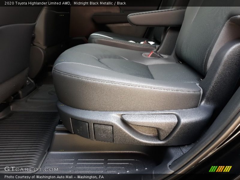 Midnight Black Metallic / Black 2020 Toyota Highlander Limited AWD