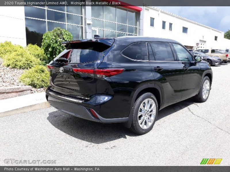 Midnight Black Metallic / Black 2020 Toyota Highlander Limited AWD