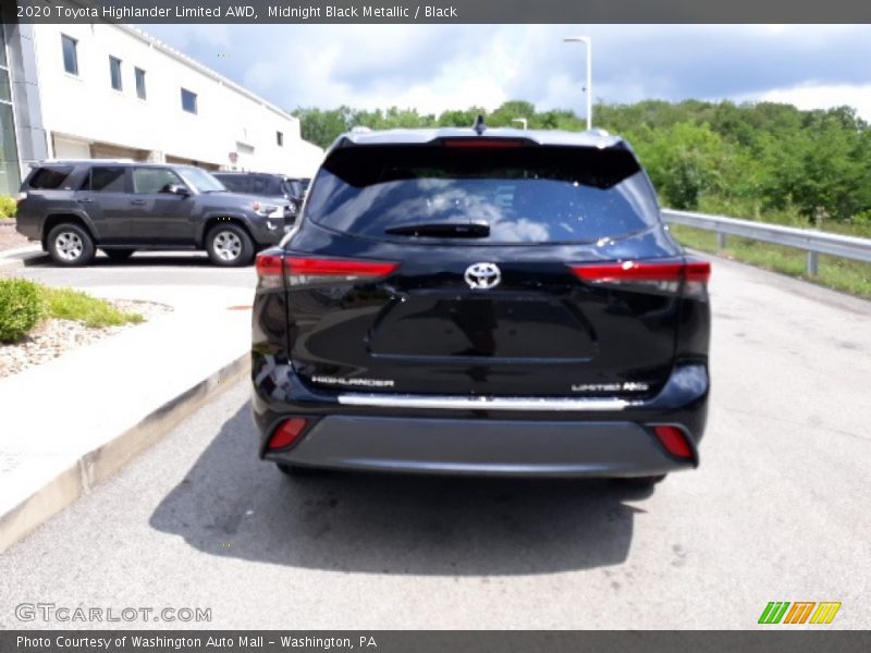 Midnight Black Metallic / Black 2020 Toyota Highlander Limited AWD