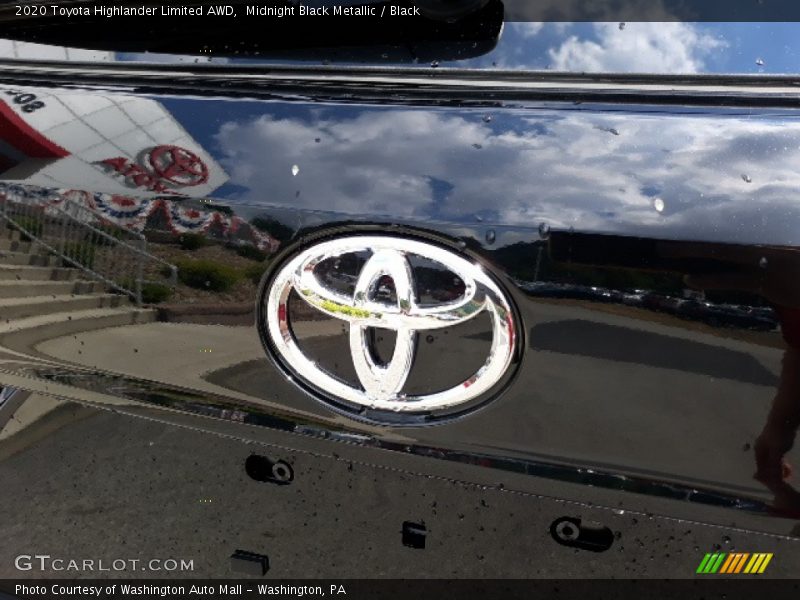 Midnight Black Metallic / Black 2020 Toyota Highlander Limited AWD