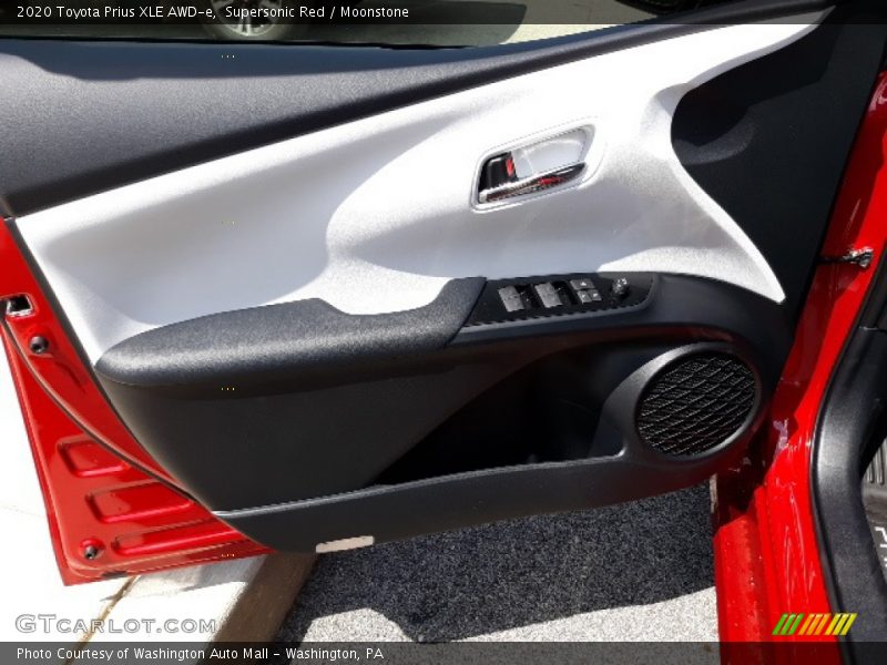Door Panel of 2020 Prius XLE AWD-e