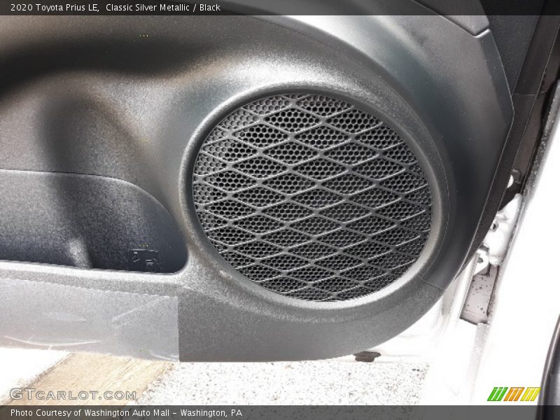 Classic Silver Metallic / Black 2020 Toyota Prius LE