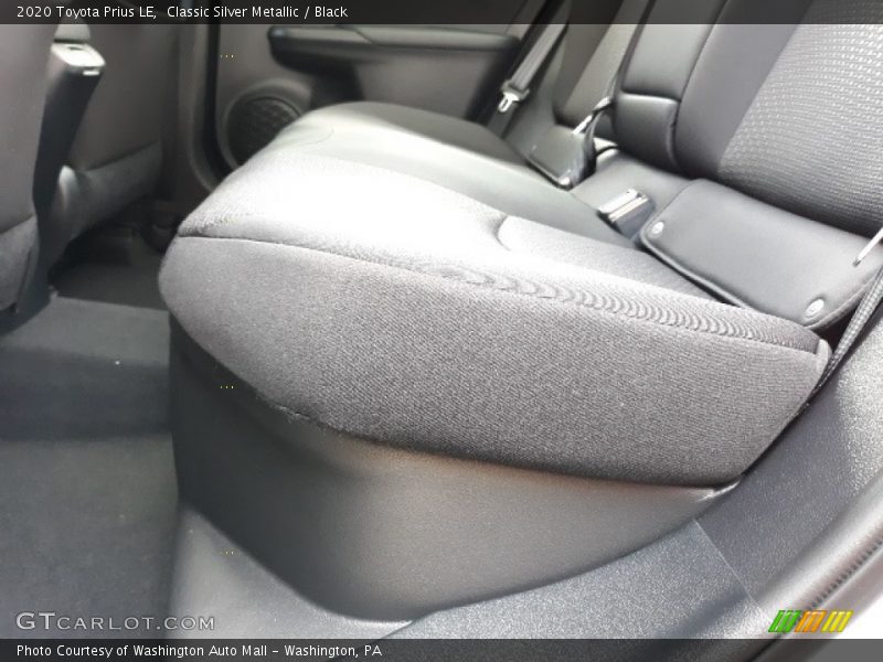 Classic Silver Metallic / Black 2020 Toyota Prius LE