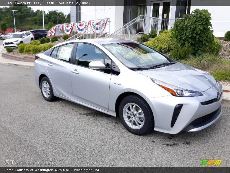 Front 3/4 View of 2020 Prius LE