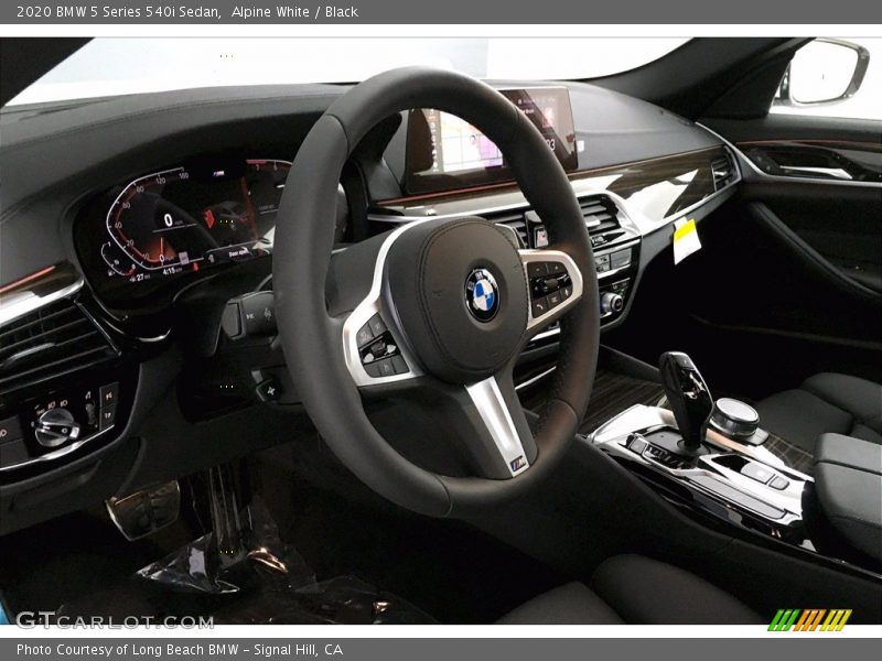 Alpine White / Black 2020 BMW 5 Series 540i Sedan