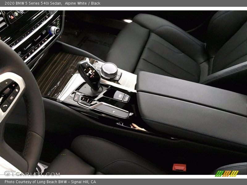 Alpine White / Black 2020 BMW 5 Series 540i Sedan