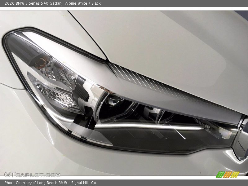 Alpine White / Black 2020 BMW 5 Series 540i Sedan