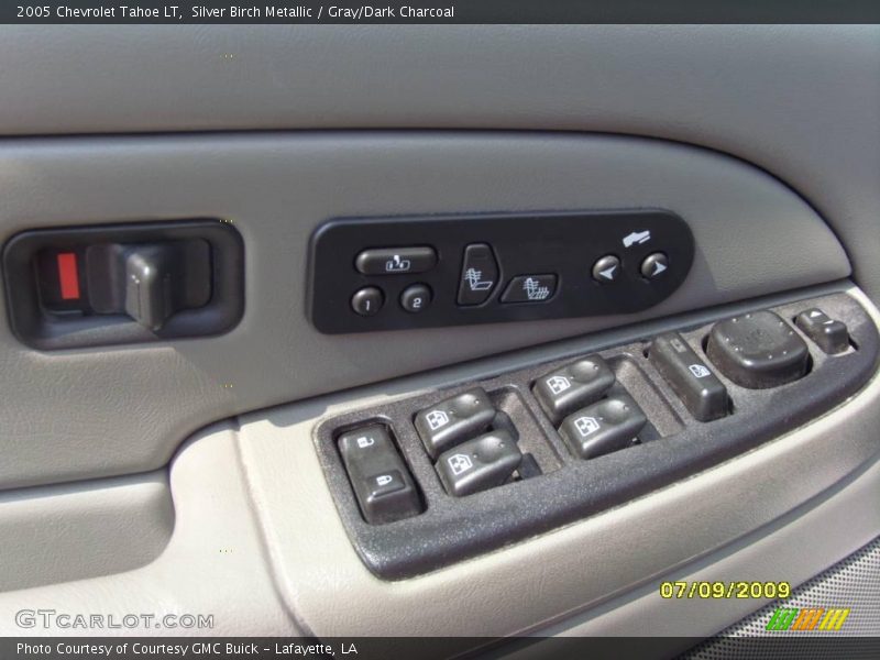 Silver Birch Metallic / Gray/Dark Charcoal 2005 Chevrolet Tahoe LT