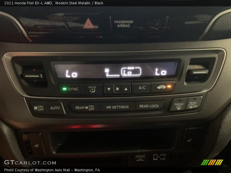 Modern Steel Metallic / Black 2021 Honda Pilot EX-L AWD