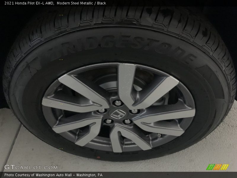 Modern Steel Metallic / Black 2021 Honda Pilot EX-L AWD