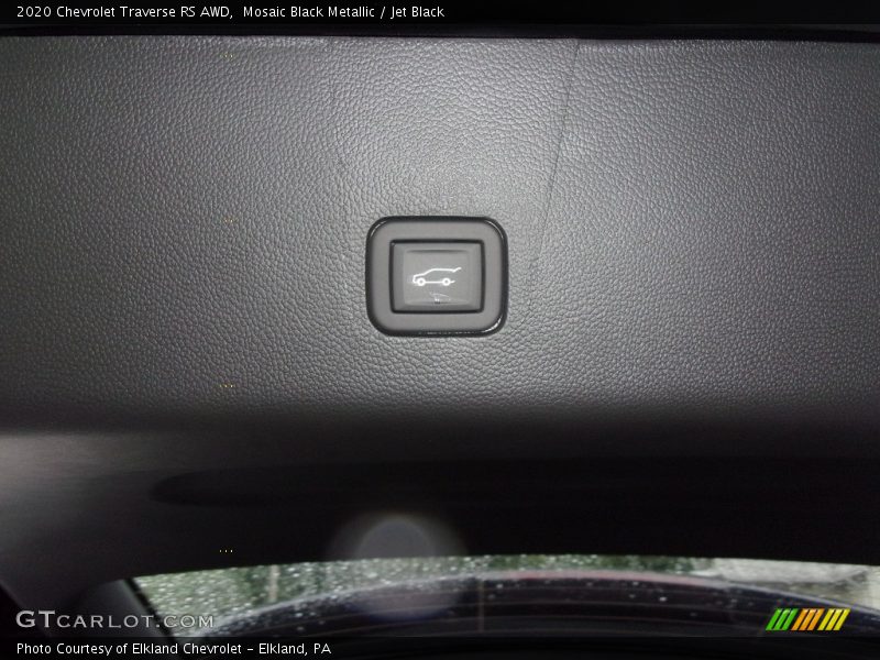 Mosaic Black Metallic / Jet Black 2020 Chevrolet Traverse RS AWD