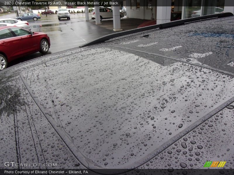 Mosaic Black Metallic / Jet Black 2020 Chevrolet Traverse RS AWD