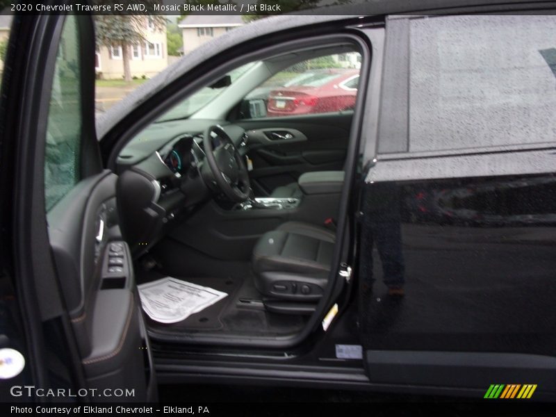 Mosaic Black Metallic / Jet Black 2020 Chevrolet Traverse RS AWD