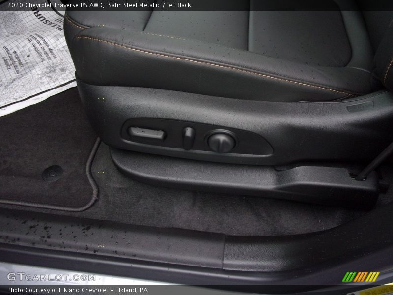 Satin Steel Metallic / Jet Black 2020 Chevrolet Traverse RS AWD