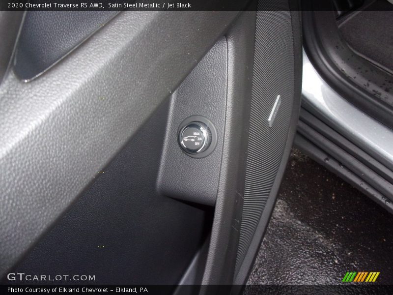 Satin Steel Metallic / Jet Black 2020 Chevrolet Traverse RS AWD
