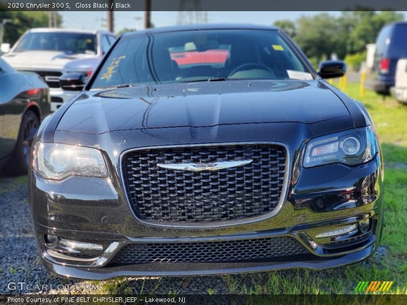 Gloss Black / Black 2020 Chrysler 300 S