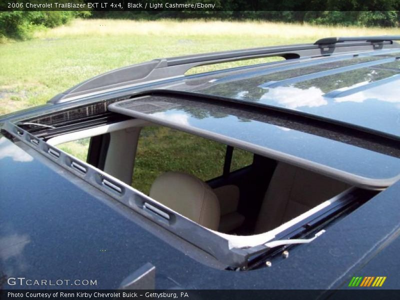 Black / Light Cashmere/Ebony 2006 Chevrolet TrailBlazer EXT LT 4x4