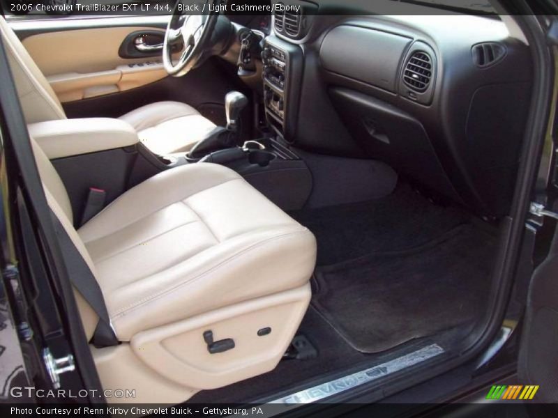Black / Light Cashmere/Ebony 2006 Chevrolet TrailBlazer EXT LT 4x4