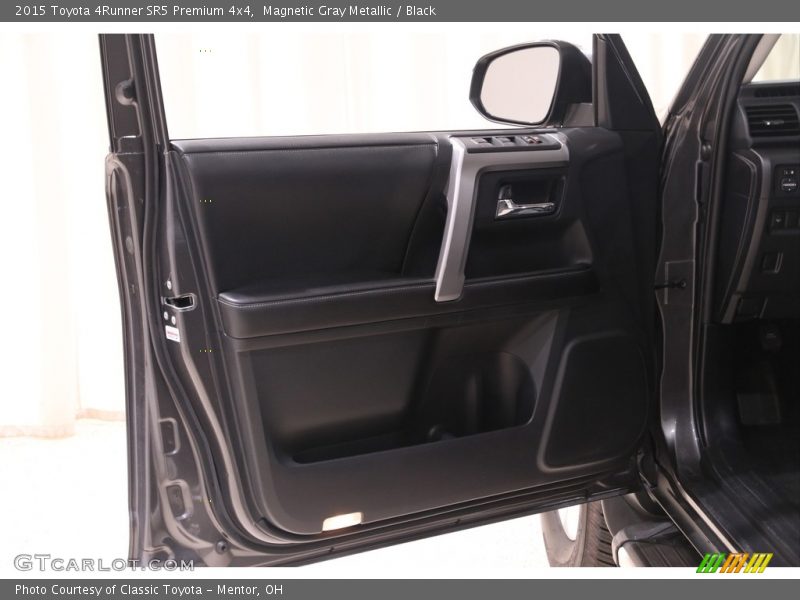 Magnetic Gray Metallic / Black 2015 Toyota 4Runner SR5 Premium 4x4