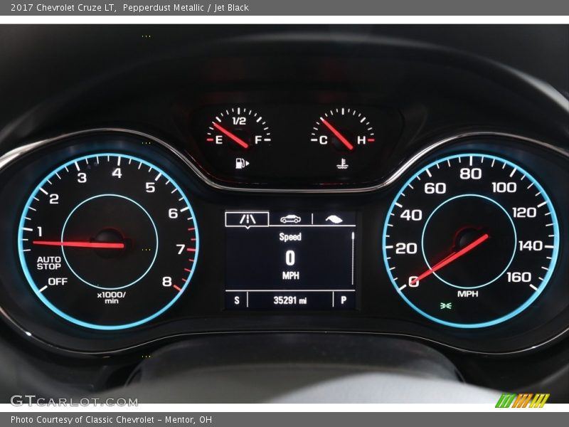 Pepperdust Metallic / Jet Black 2017 Chevrolet Cruze LT