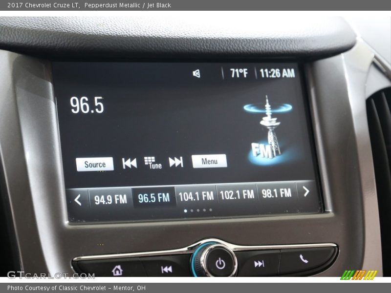 Pepperdust Metallic / Jet Black 2017 Chevrolet Cruze LT