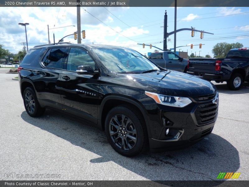 Mosaic Black Metallic / Jet Black 2020 Chevrolet Traverse RS AWD