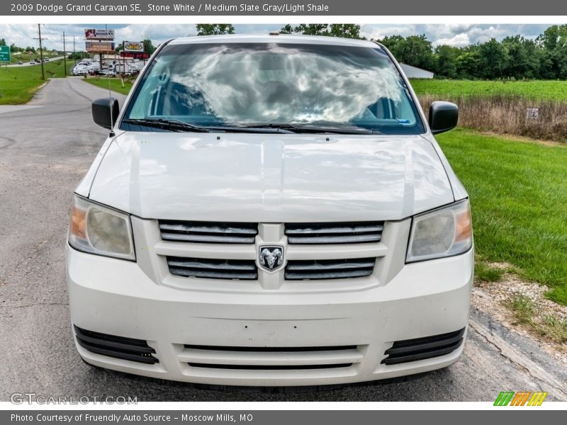 Stone White / Medium Slate Gray/Light Shale 2009 Dodge Grand Caravan SE