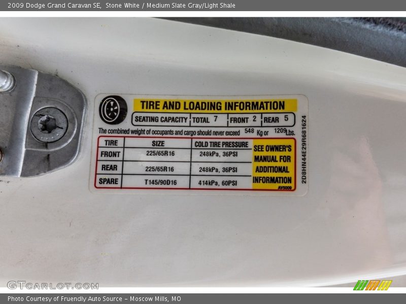 Stone White / Medium Slate Gray/Light Shale 2009 Dodge Grand Caravan SE