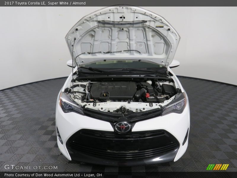 Super White / Almond 2017 Toyota Corolla LE