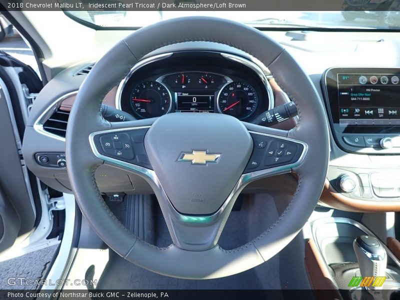 Iridescent Pearl Tricoat / Dark Atmosphere/Loft Brown 2018 Chevrolet Malibu LT
