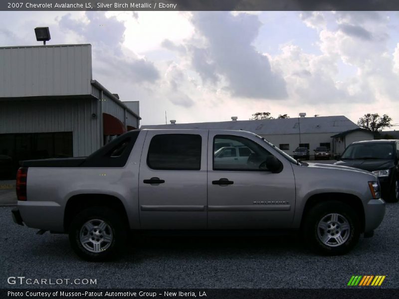 Silver Birch Metallic / Ebony 2007 Chevrolet Avalanche LS