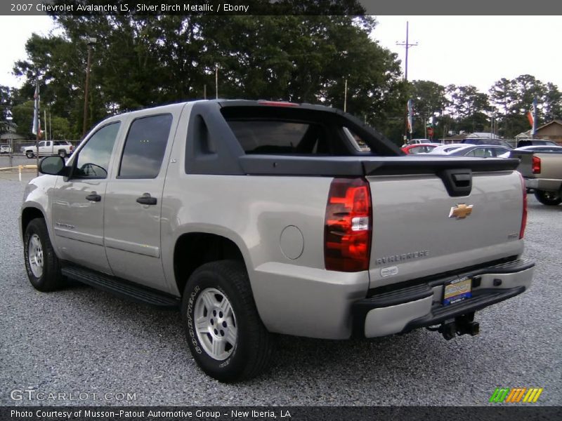 Silver Birch Metallic / Ebony 2007 Chevrolet Avalanche LS
