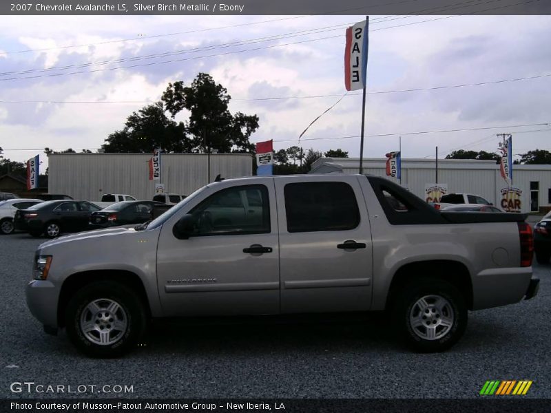 Silver Birch Metallic / Ebony 2007 Chevrolet Avalanche LS