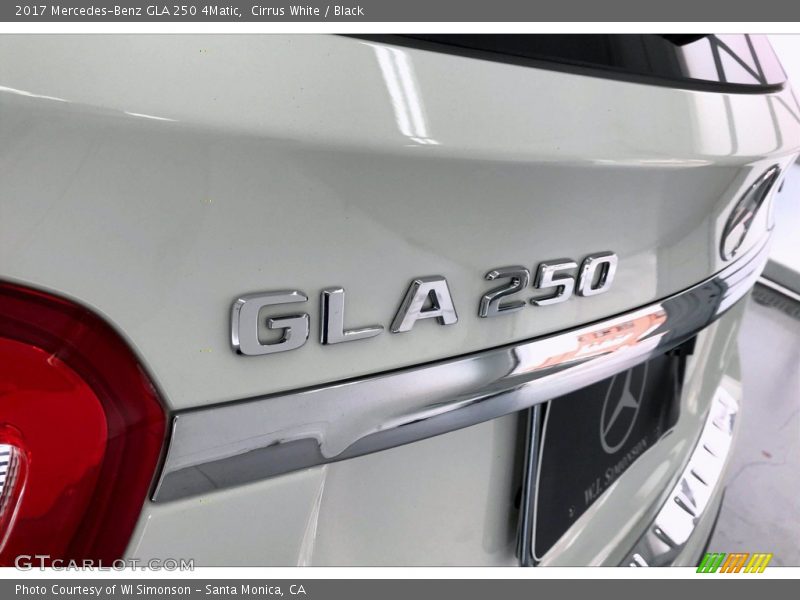 Cirrus White / Black 2017 Mercedes-Benz GLA 250 4Matic