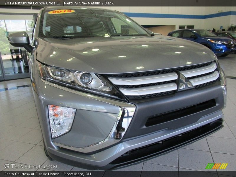 Mercury Gray Metallic / Black 2019 Mitsubishi Eclipse Cross ES