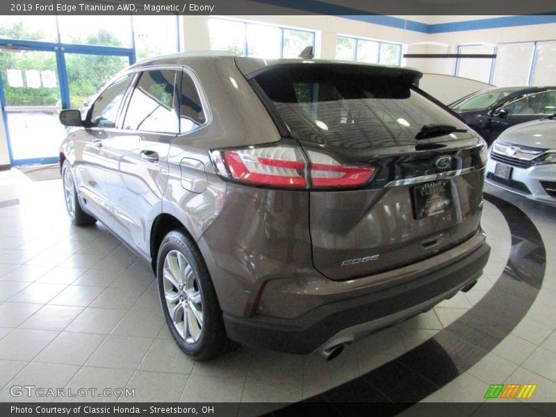 Magnetic / Ebony 2019 Ford Edge Titanium AWD