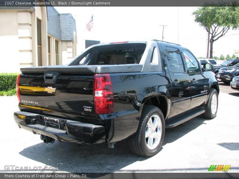 Black / Ebony/Light Cashmere 2007 Chevrolet Avalanche LS