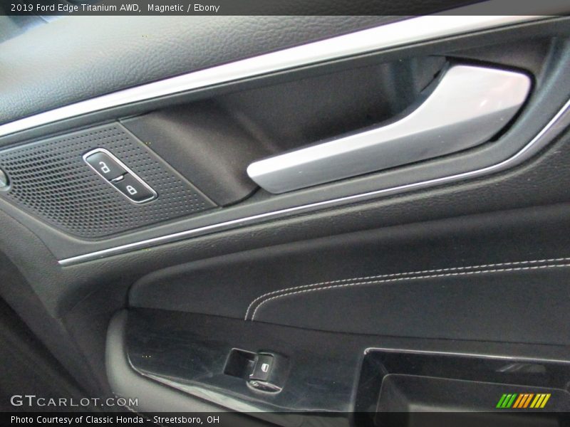 Magnetic / Ebony 2019 Ford Edge Titanium AWD