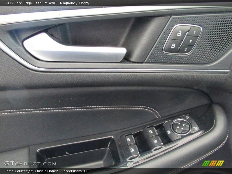 Magnetic / Ebony 2019 Ford Edge Titanium AWD