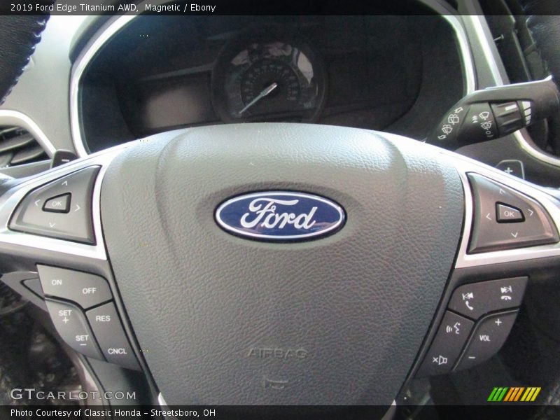 Magnetic / Ebony 2019 Ford Edge Titanium AWD