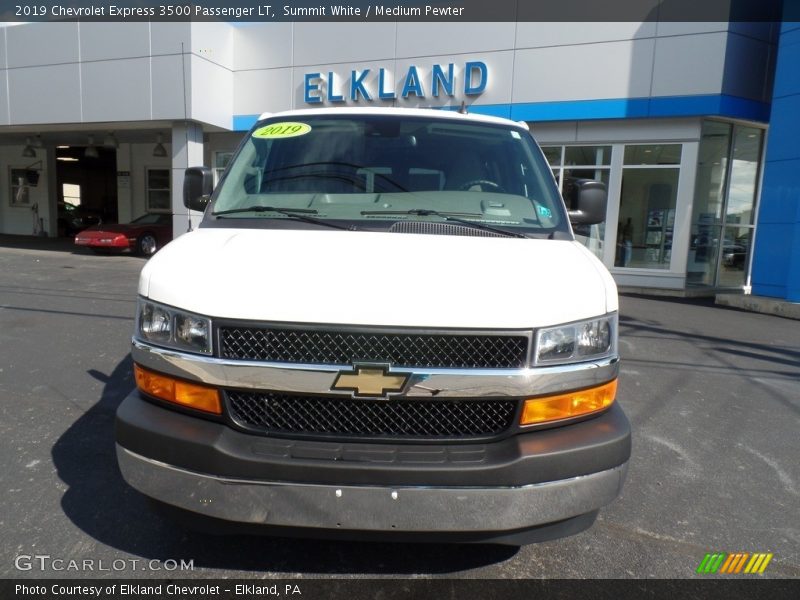 Summit White / Medium Pewter 2019 Chevrolet Express 3500 Passenger LT