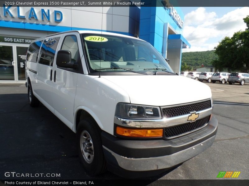 Summit White / Medium Pewter 2019 Chevrolet Express 3500 Passenger LT