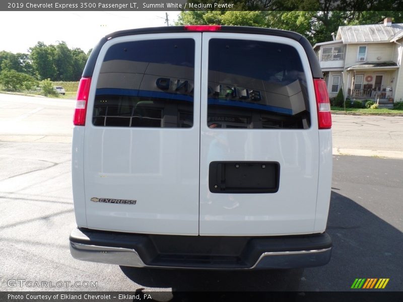 Summit White / Medium Pewter 2019 Chevrolet Express 3500 Passenger LT