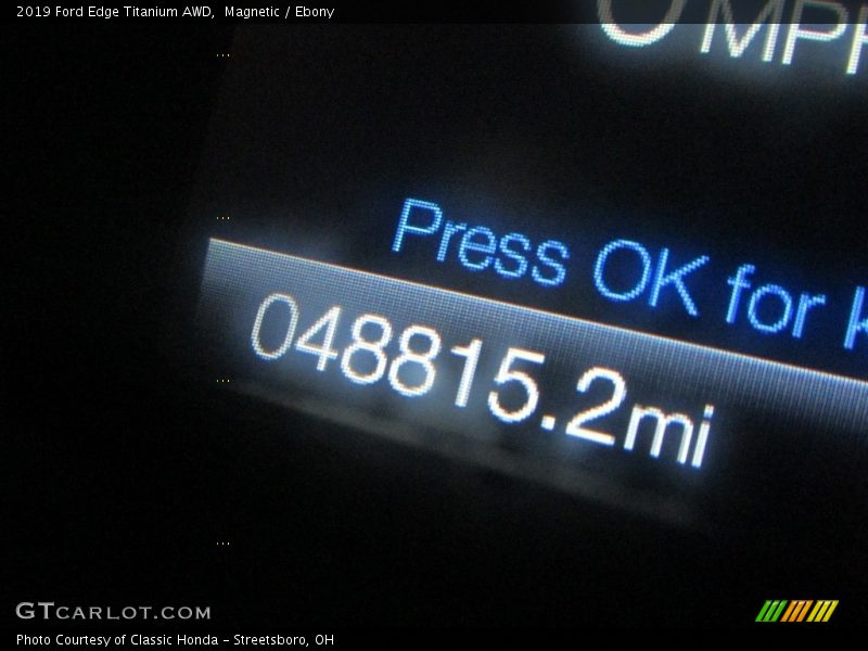 Magnetic / Ebony 2019 Ford Edge Titanium AWD