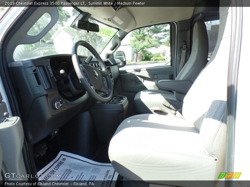 Summit White / Medium Pewter 2019 Chevrolet Express 3500 Passenger LT