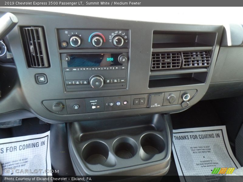Summit White / Medium Pewter 2019 Chevrolet Express 3500 Passenger LT