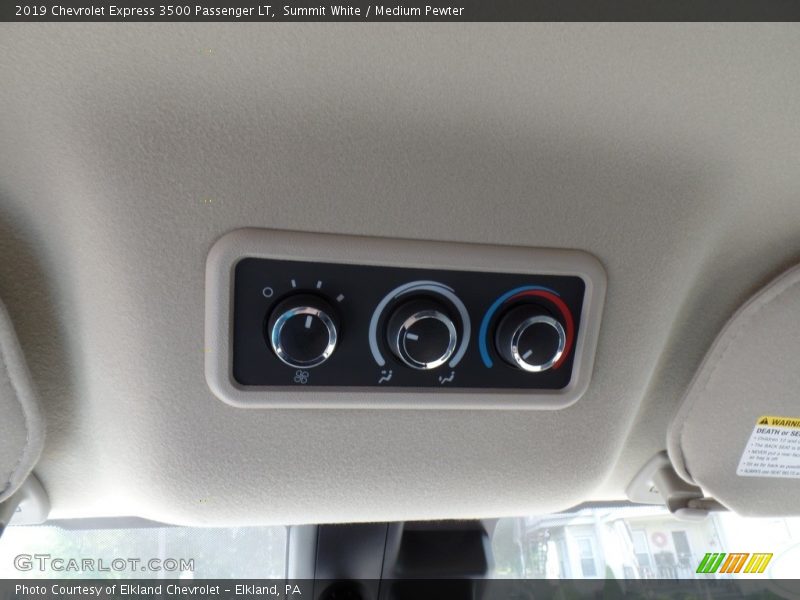 Summit White / Medium Pewter 2019 Chevrolet Express 3500 Passenger LT